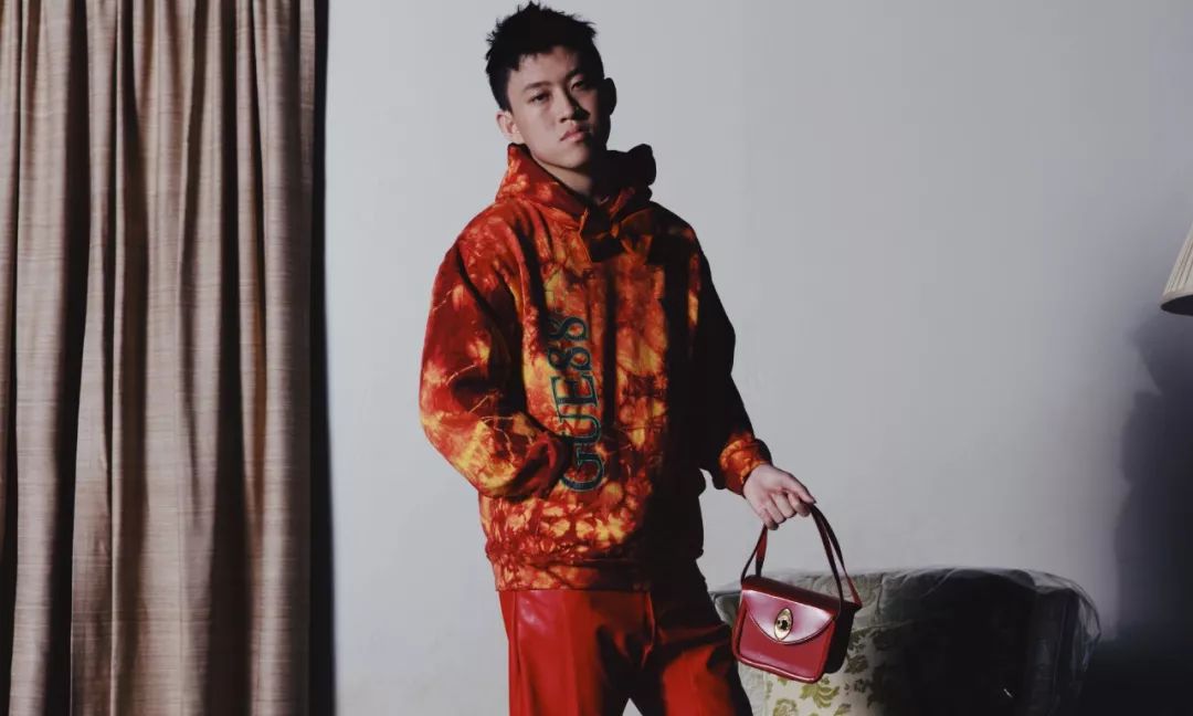 你有买过“拼写错误”的GUESS吗？