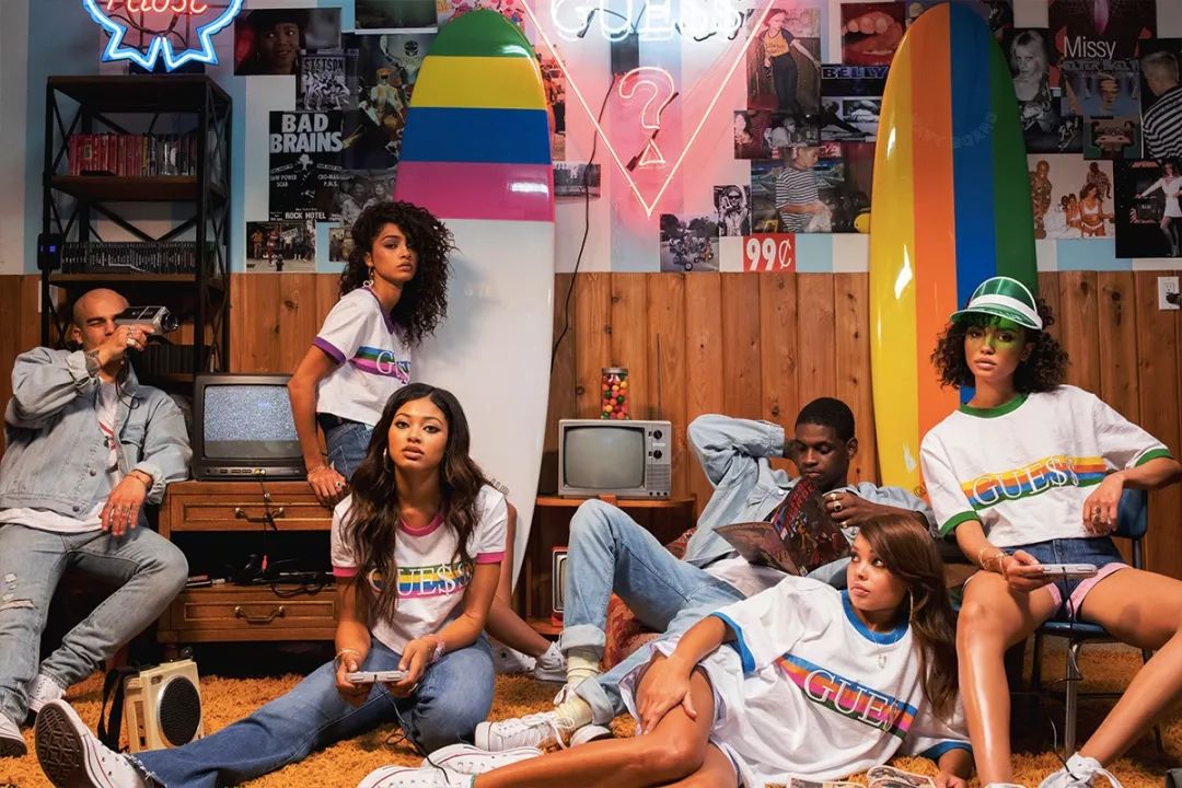 你有买过“拼写错误”的GUESS吗?