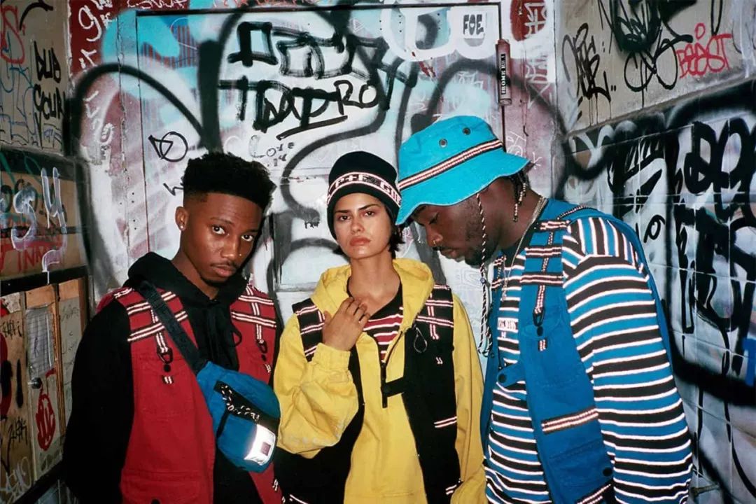 你有买过“拼写错误”的GUESS吗？