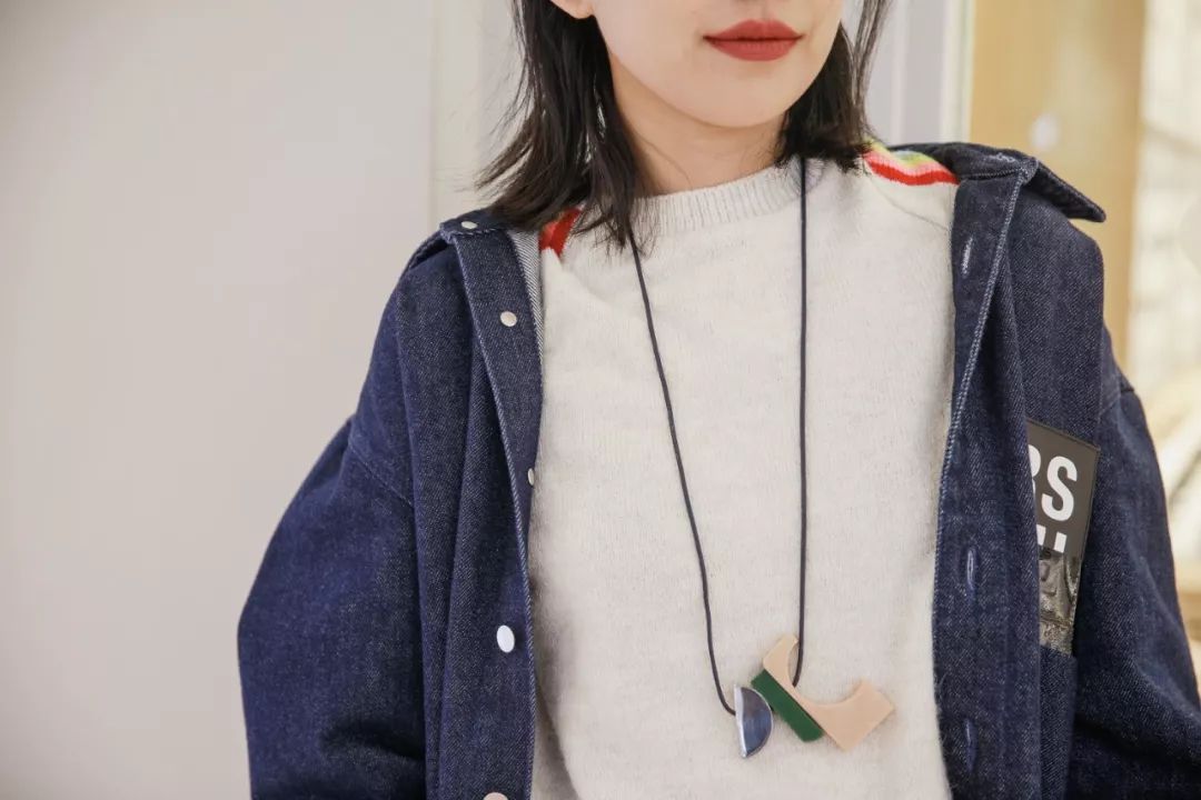 便宜又百搭的配饰有哪些,时髦又平价的服装配饰推荐