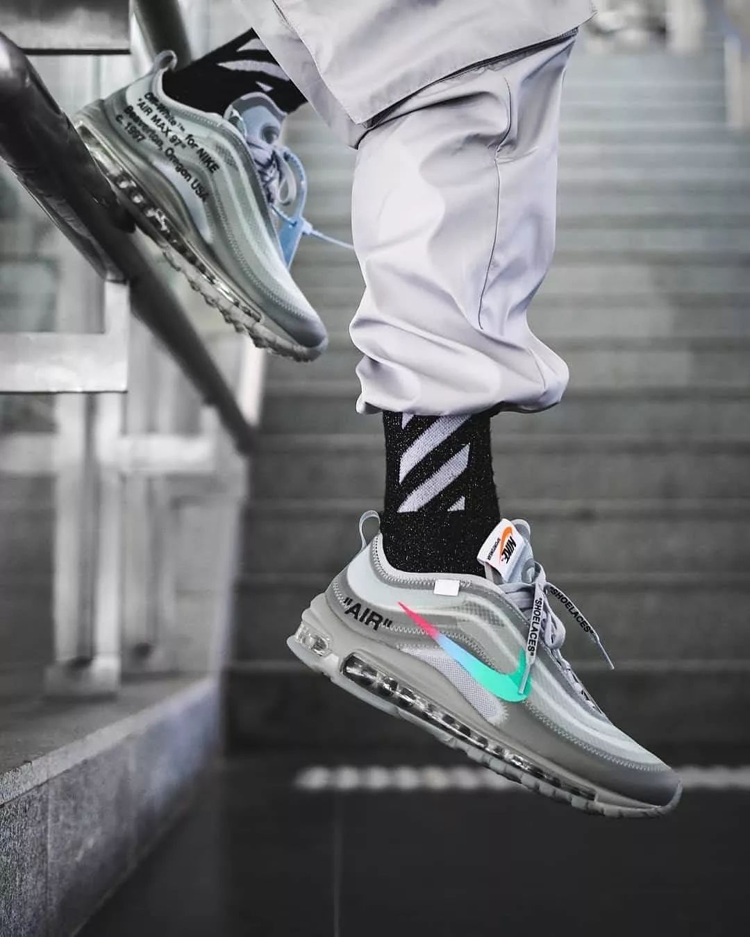 禁止转卖黄色鞋,禁止转卖黑红发售多少双