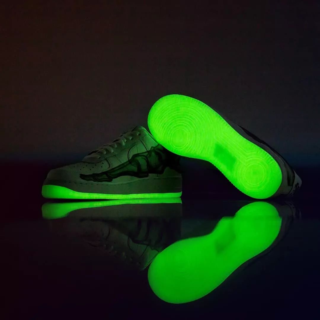 禁止转卖黄色鞋,禁止转卖黑红发售多少双