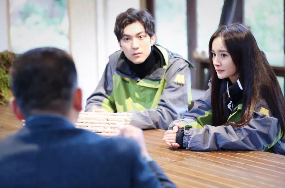 好吃到停不下来糯米饭团子,杨幂平江扶贫