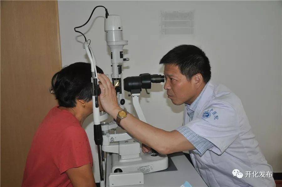 家门口享专家坐诊服务,家门口就能向三甲医院专家问诊