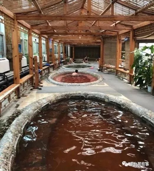 北京冬天泡温泉的好去处,北京冬天适合泡温泉的地方