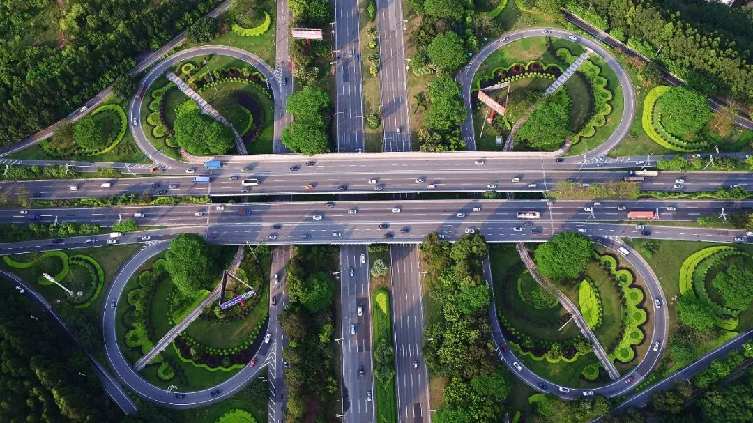 3个跨版深度解读！《凤凰周刊》再度聚焦“美丽东莞”！