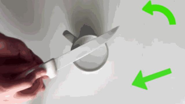 菜刀变钝了怎么办？4个居家小窍门让它更锋利，超级省时省力