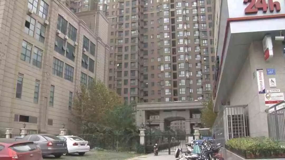 断崖式降温最新信息,寒冬来临断崖式降温