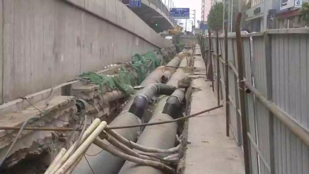 断崖式降温最新信息,寒冬来临断崖式降温