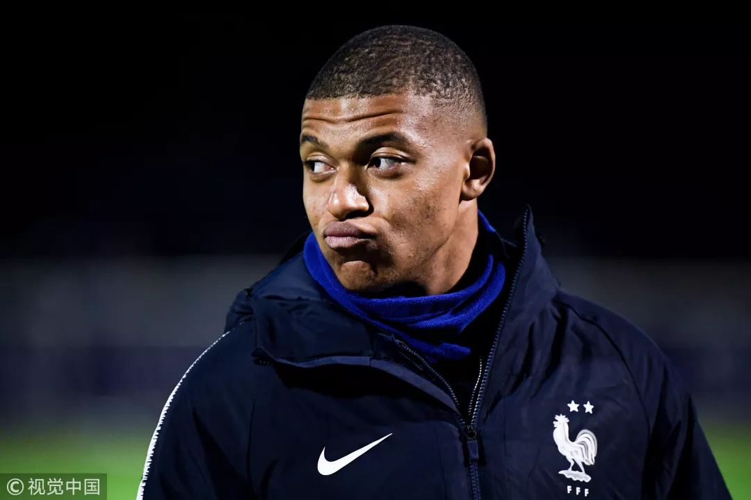 c罗看照片,c罗最不想被看到的照片