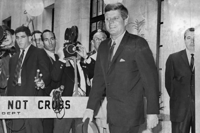 3天100多万,瑰丽推出的旅行计划凭什么这么贵?