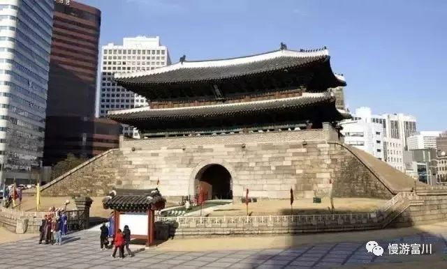 怎么去国外打工不花钱,怎么出去旅游不花钱