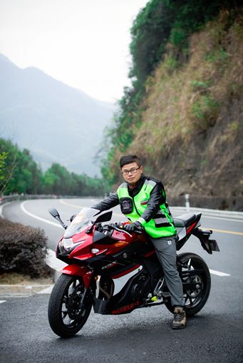 一路同行,“园丁”小哥哥眼中的豪爵!