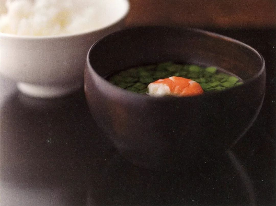 一只小小的碗,一个小小的碗