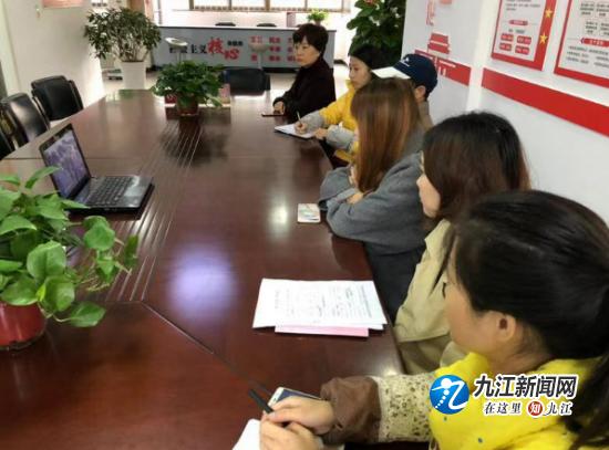 学习先进典型汲取榜样力量——白水湖街道掀起学习《榜样3》热潮