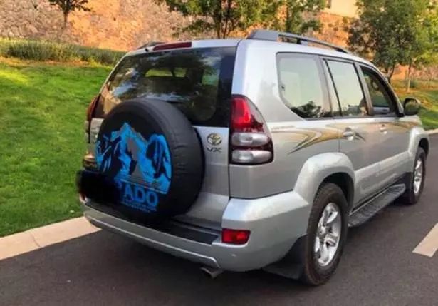 开04年丰田霸道,偶遇丰田霸道