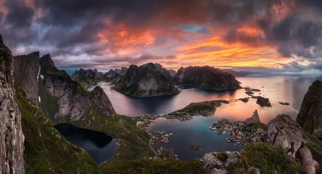 走遍64国还是拥有数百台相机？如果是你会怎么选？