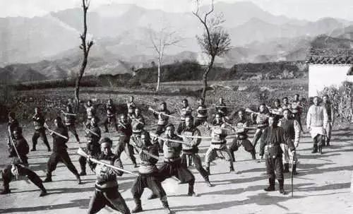 雍乾时期的社会面貌,雍乾年间是哪一年