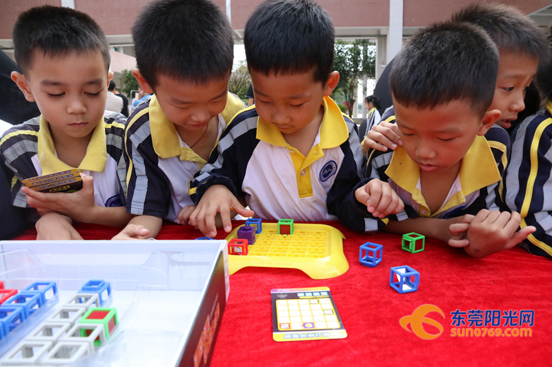 东莞室内水上乐园儿童水上滑梯,东莞滑梯水上乐园