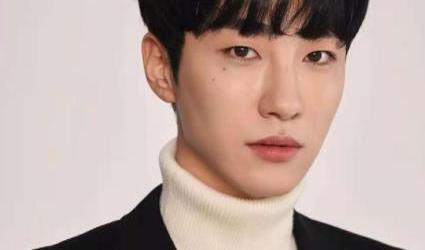 男生发型冬天什么发型比较合适,初中生男生冬天理什么发型