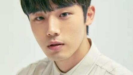 男生发型冬天什么发型比较合适,初中生男生冬天理什么发型