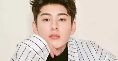 男生发型冬天什么发型比较合适,初中生男生冬天理什么发型