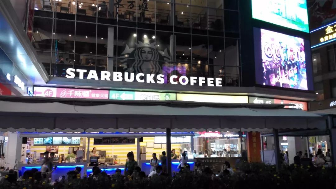 细数星巴克在华正遭遇的五大危机，咖界大佬的中年危机来了