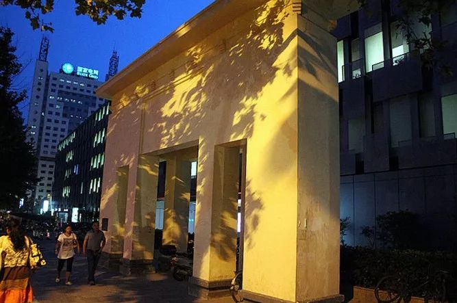 南京鼓楼医院中山路321号,南京市中山路321号