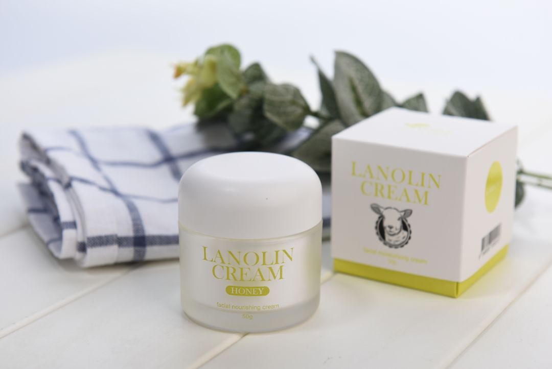 预告｜平价好用的澳洲绵羊油面霜，滋润不油腻，吸收好，擦完皮肤光滑柔软，还能用来卸妆，护发，软化脚部死皮，一瓶多用，实在！