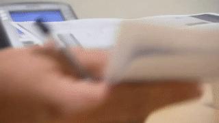 被海关查了聊天记录立即遣返,微信记录被中国海关遣返后果