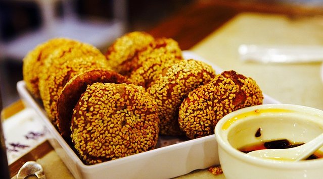 北京有一条特别牛的街叫牛街,我能在这溜溜儿吃一天!