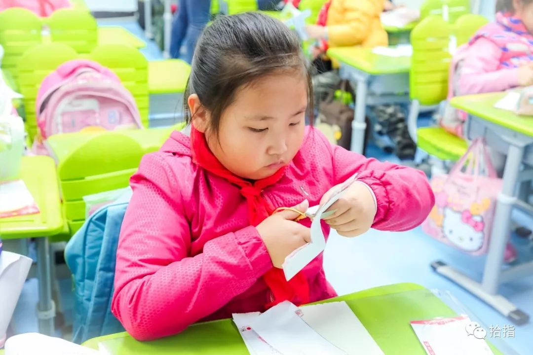 拾指课堂｜走进新鲜胡同小学