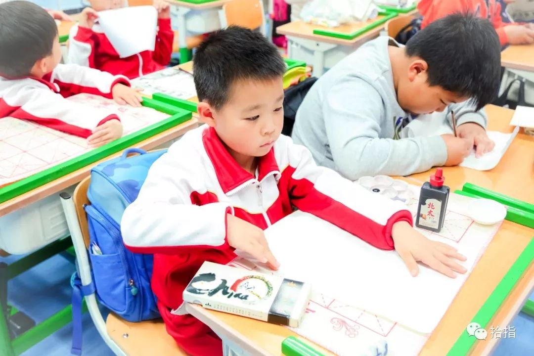 拾指课堂｜走进新鲜胡同小学