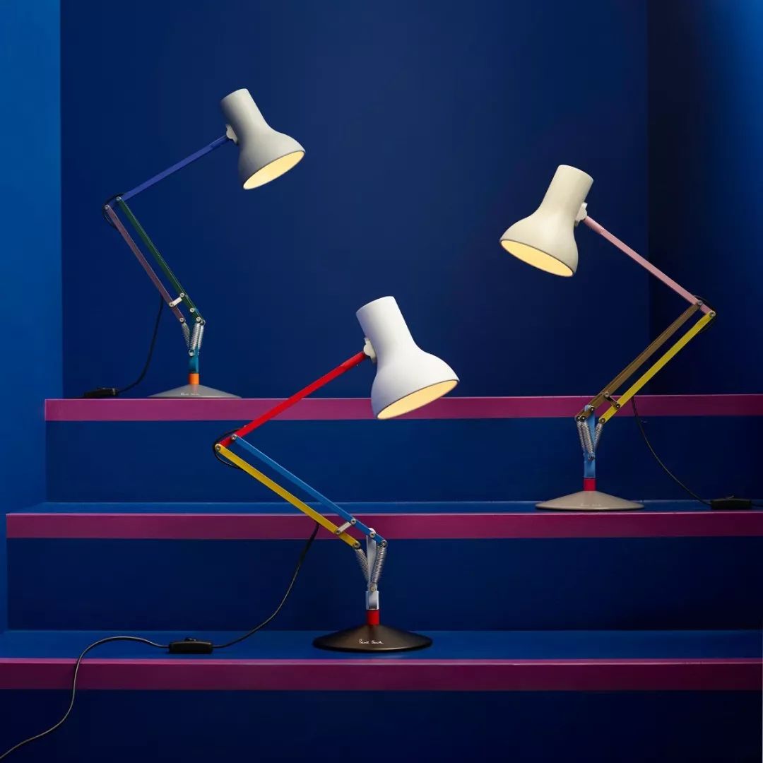 为何设计师们把我们店里的这盏灯买断货了？