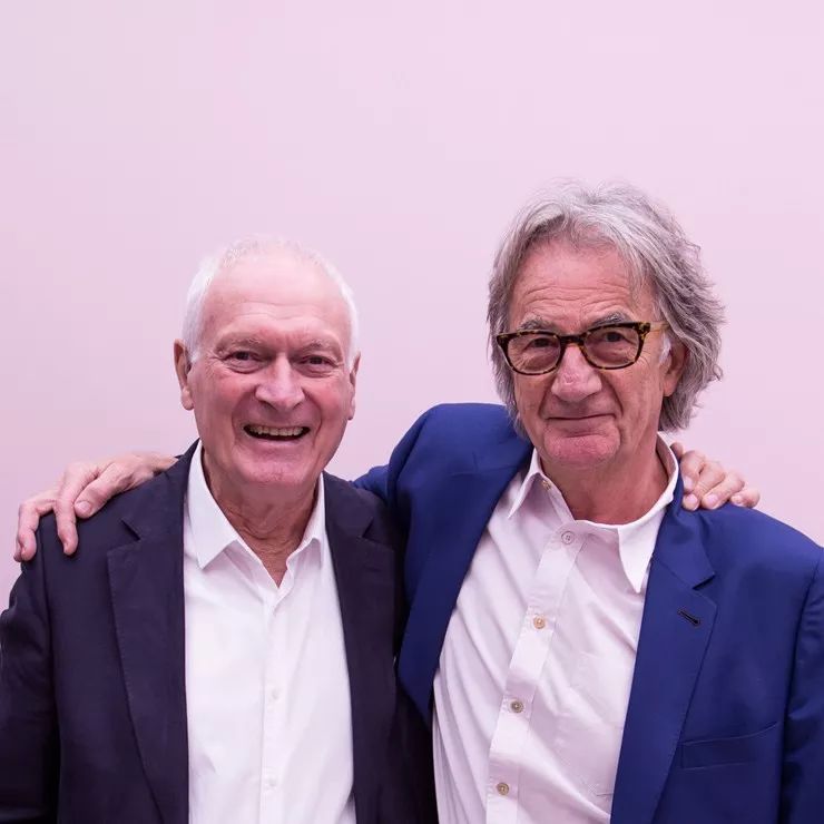 为何设计师们把我们店里的这盏灯买断货了？