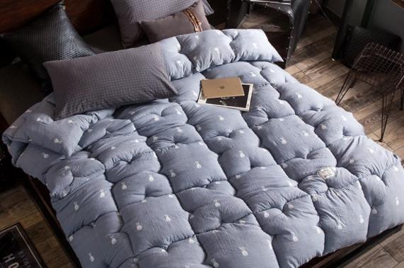 冬天睡觉被子太冷小妙招,盖厚被子和电热毯还是很冷怎么办