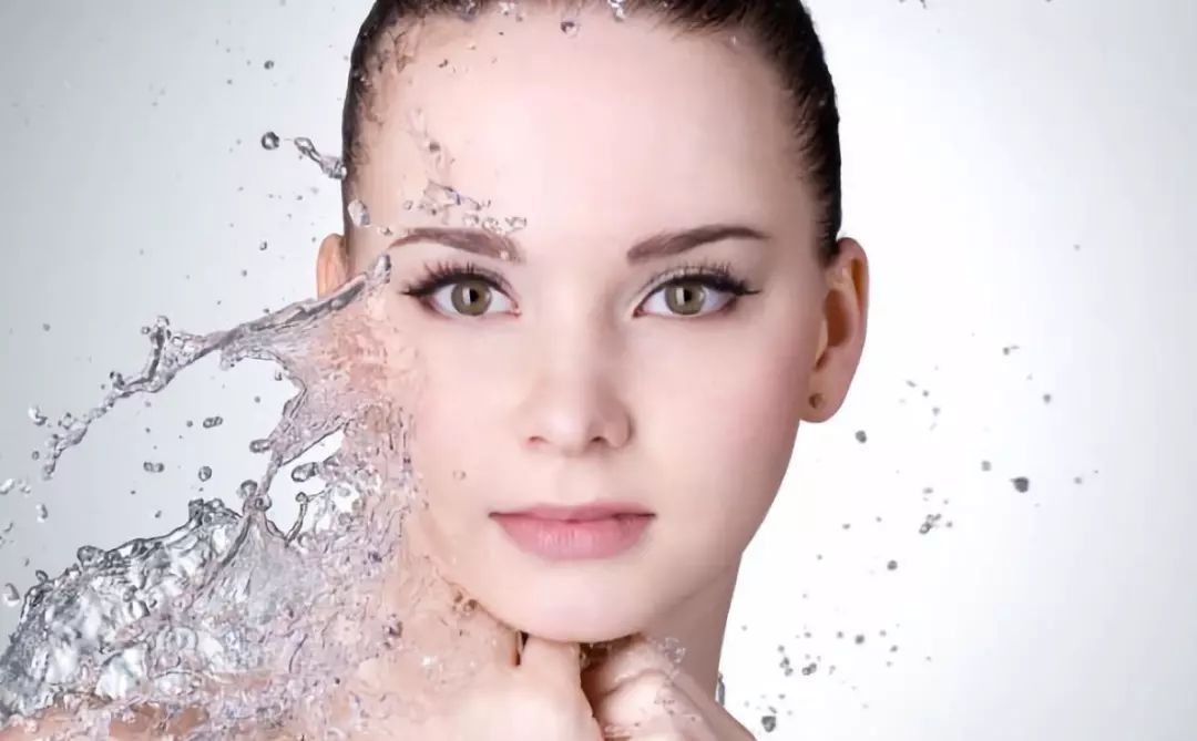 肌肤水润滋养秋冬干燥,肌肤水润嫩滑保湿护肤品