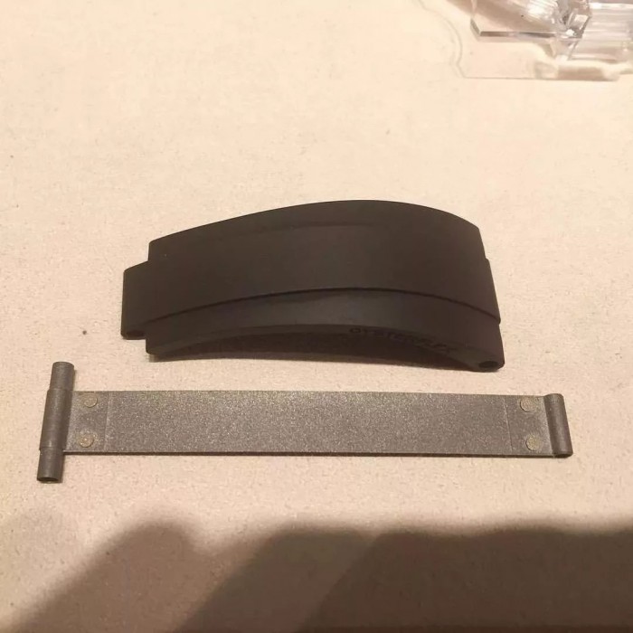 劳力士迪通拿橡胶表带怎么调节,劳力士游艇橡胶表带太长了