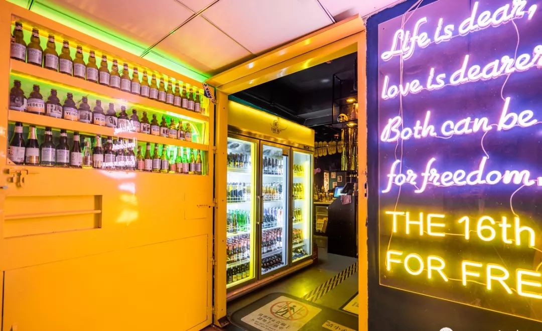 小雪节气外出,小雪节气酒到店