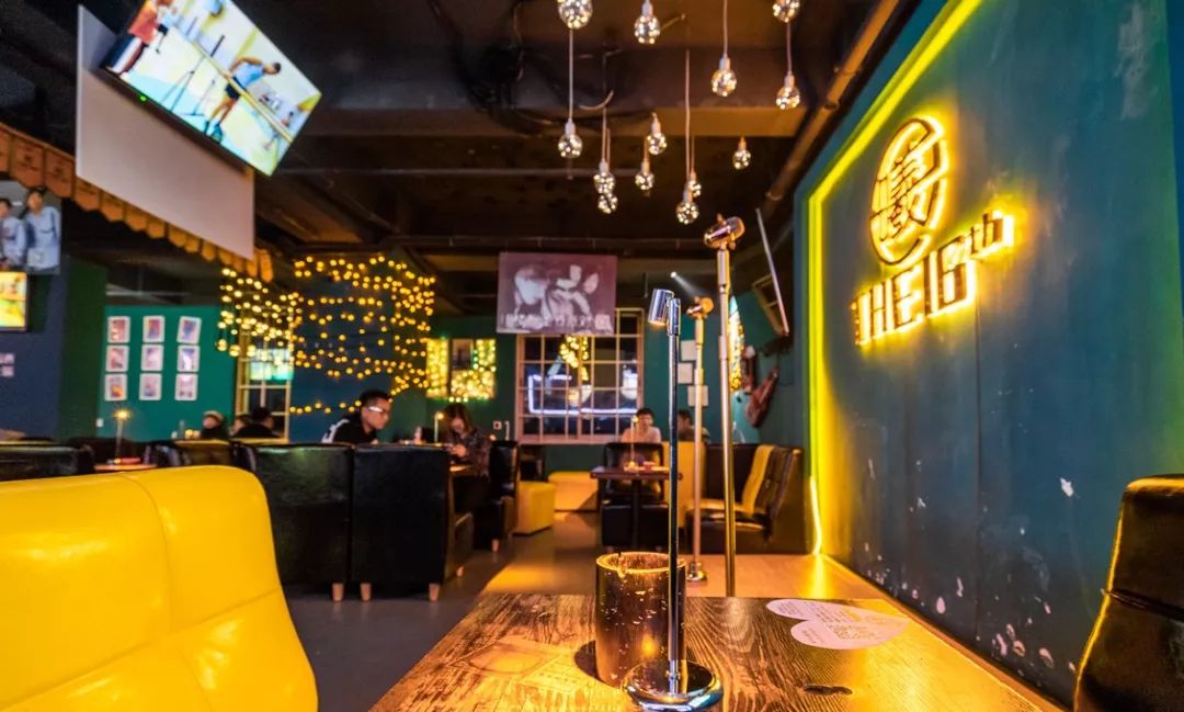 小雪节气外出,小雪节气酒到店