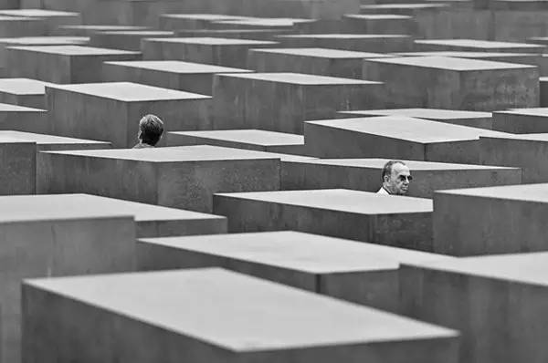 太宰治为什么觉得生而为人很抱歉,太宰治哪怕丧到极致也热爱着世界