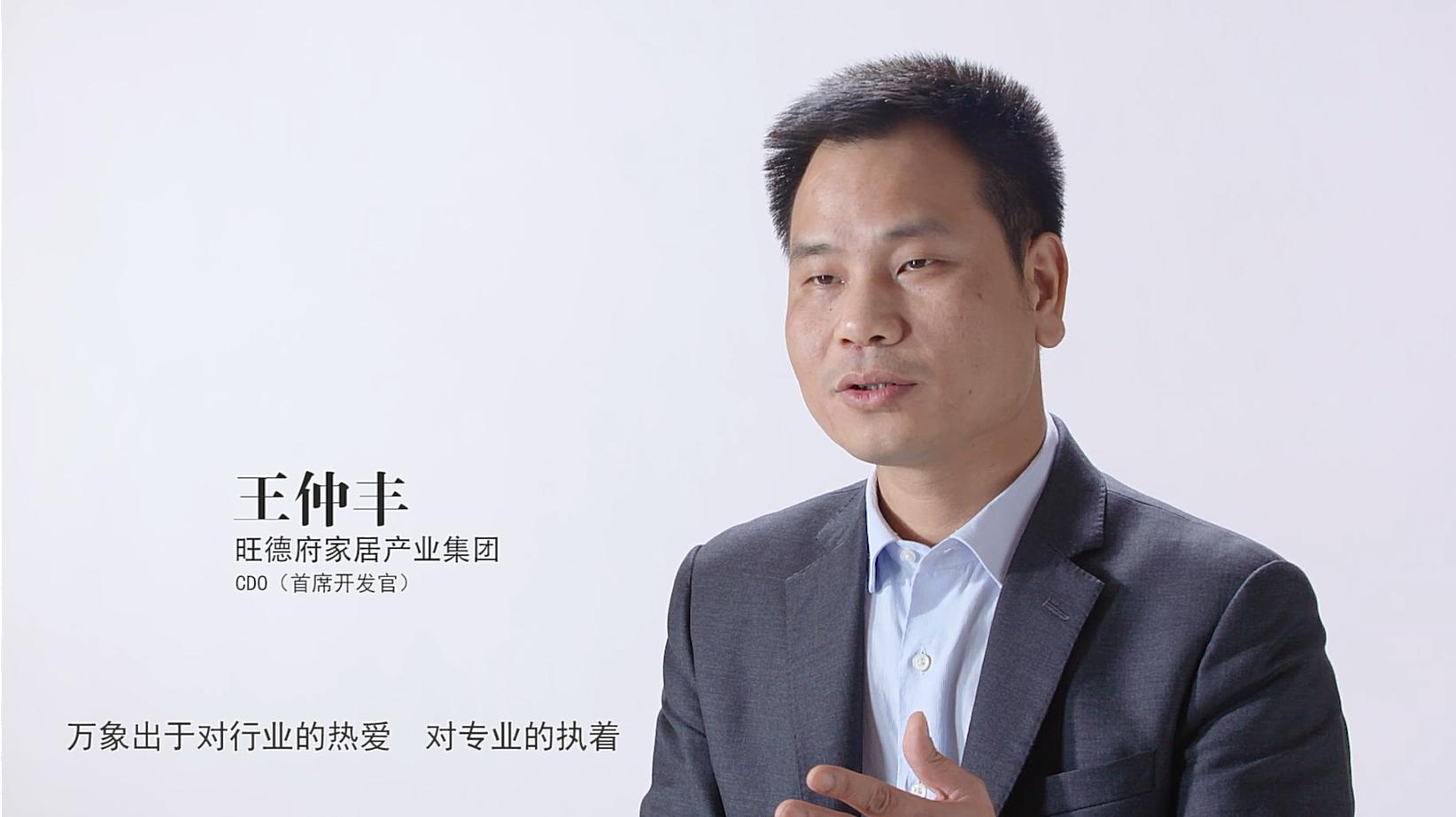 涔樿儨杩藉嚮,涔樿儨杩藉嚮鐗囨