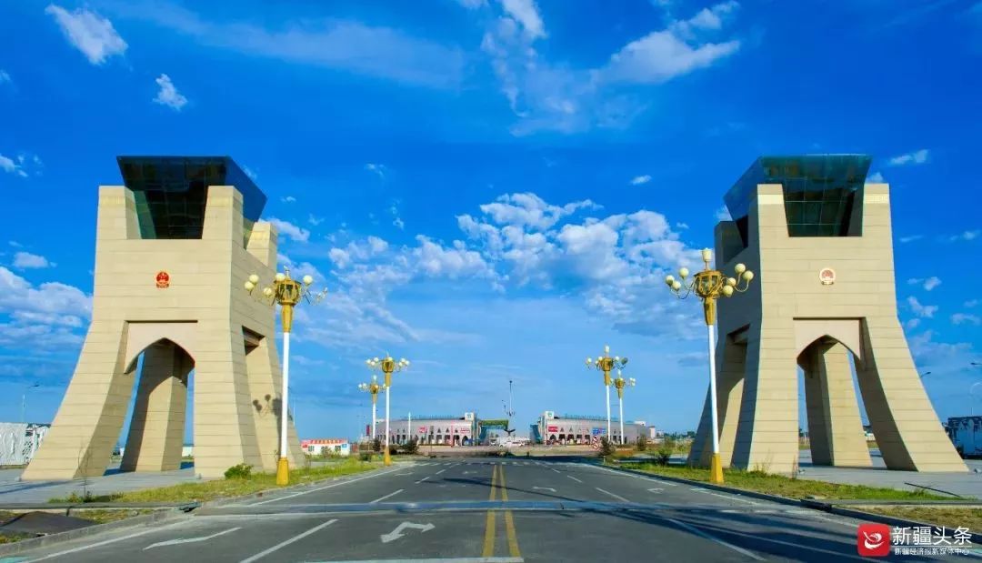 浜戞父鏂扮枂鐣呬韩鍐伴洩鎺㈢,浜戞父鏃呰鏂扮枂