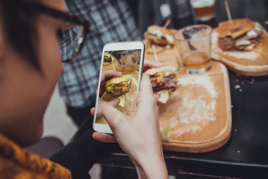 荷兰寻味|木板上的荷式下午茶:Borrelplank,这些好店不能错过!