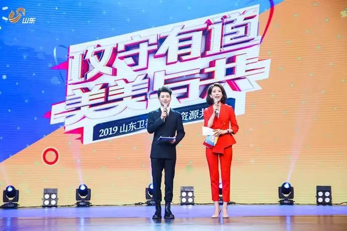 陈红陈赫视频,陈红探班欧阳娜娜