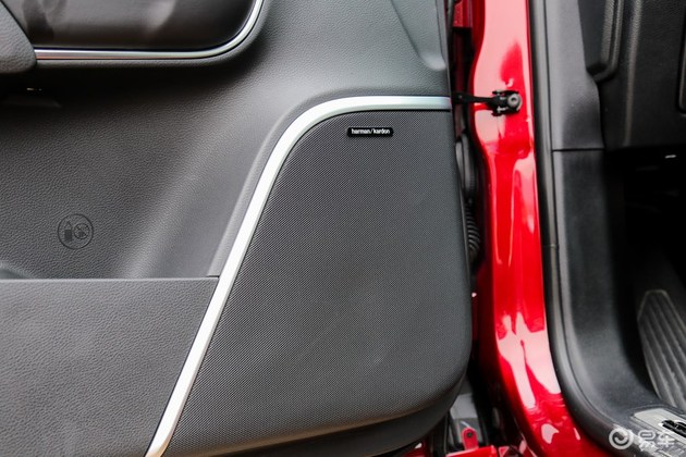 harmankardon车载音响和bose,bosesoundlinkflex与harmankardonmini2