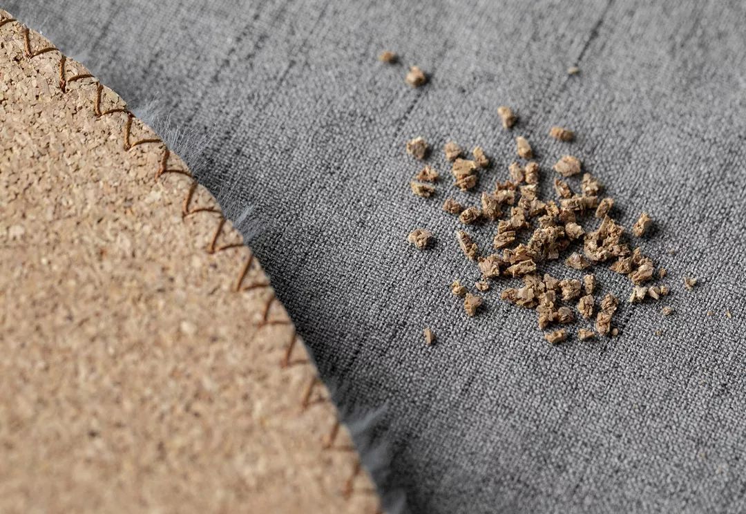 罗马人发明了左右脚的鞋,欧洲人古代用什么做鞋底