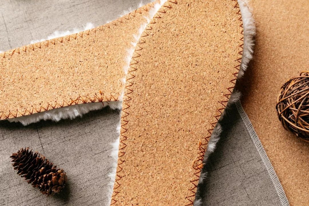 罗马人发明了左右脚的鞋,欧洲人古代用什么做鞋底