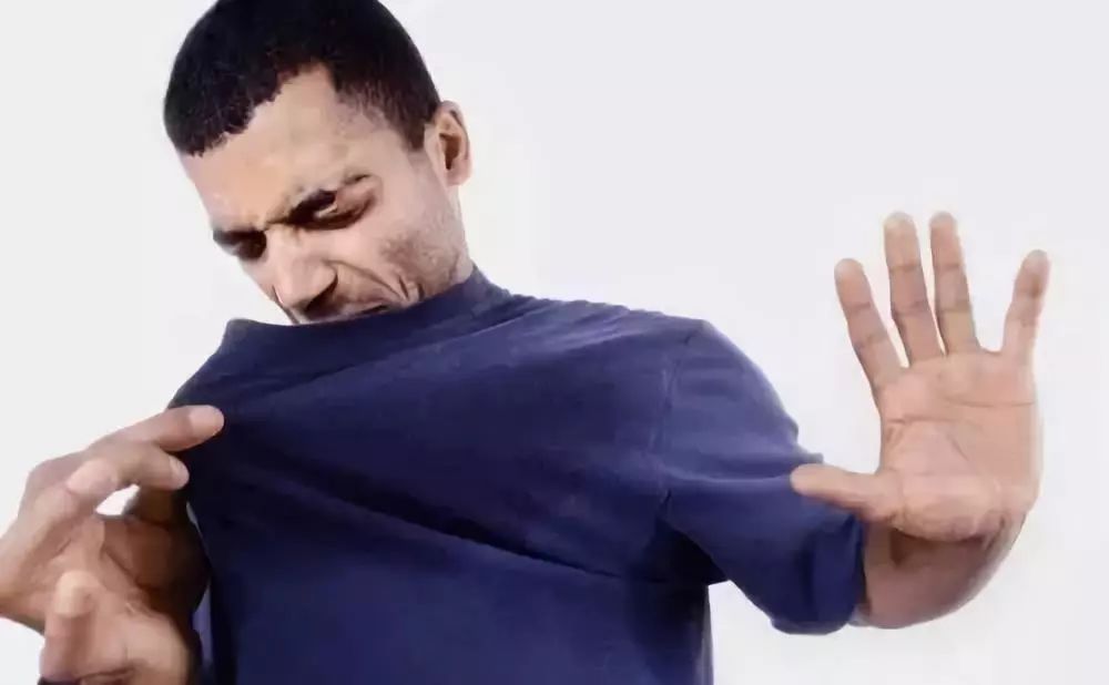 口臭脚臭鼻臭,口臭脚臭的原因有哪些啊