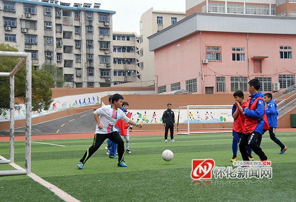 足球青训暑假训练营青少年,青少年足球冬训营火热开练